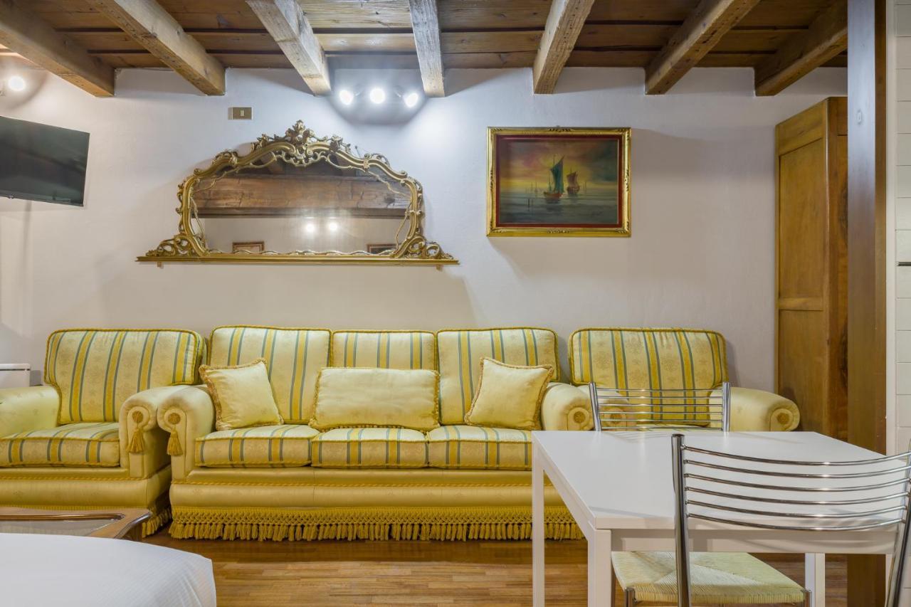 Leoncin D'Oro Verona Exterior foto